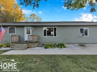 1940 James Ave, Owosso, MI 48867
