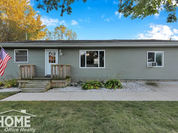 1940 James Ave, Owosso, MI 48867