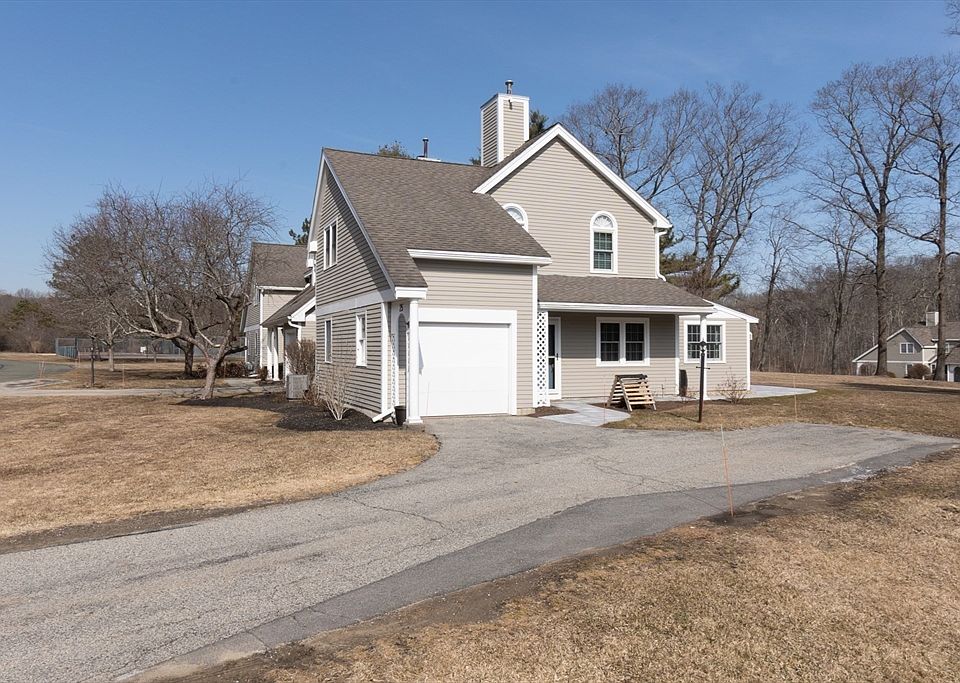 1st image of 25 Ipswich Woods Dr