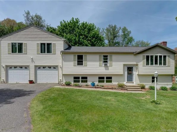 237 Long Swamp Road, Wolcott, CT 06716