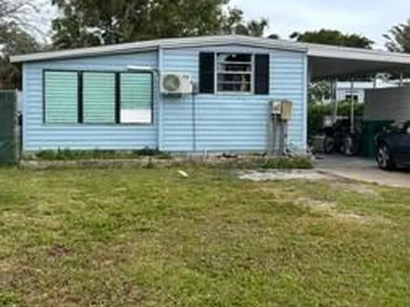 52 Henderson DR, NAPLES, FL 34114