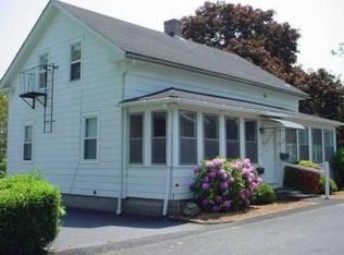 24 Brayton Ave, Warwick, RI 02886