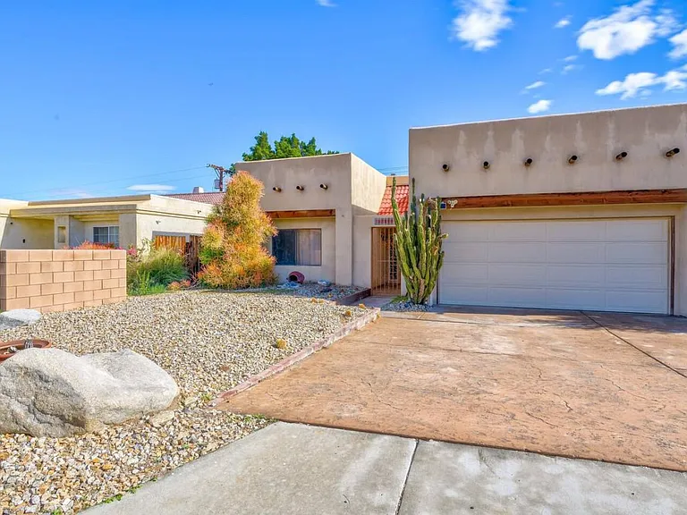 52850 Avenida Herrera — Photo 35