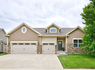 368 S 82nd St, West Des Moines, IA 50266