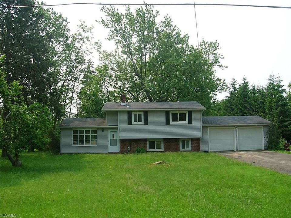 2nd image of 2319 Weymouth Rd