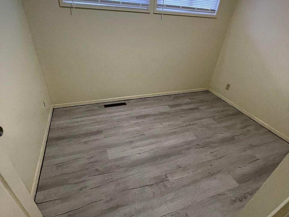 1st image of 3336 Drexel Dr