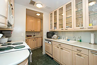 Sold by Adriana Arciello, LREB