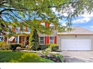 6001 Split Log Dr, Pipersville, PA 18947