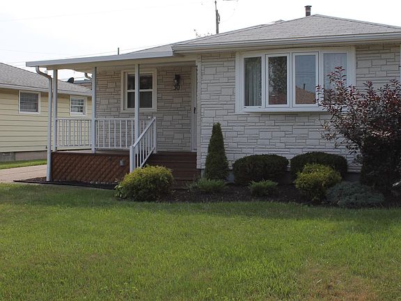 2nd image of 30 Lewan Dr