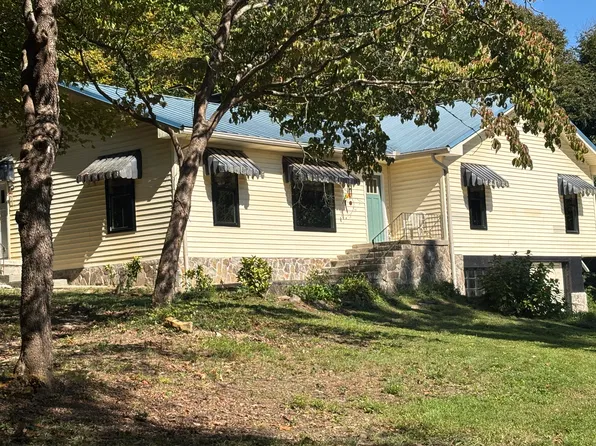 3345 Hazelnut Ln, Knoxville, TN 37931