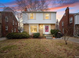 5270 Lannoo St, Grosse Pointe, MI 48236