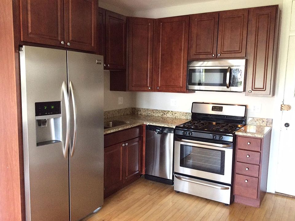 1st image of 4621 N Lincoln Ave #1BR