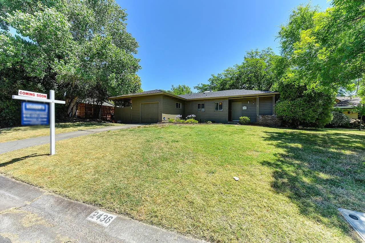 2436 Burgundy Way photo 1