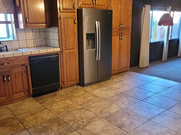 4th image of 1310 Crescent Dr