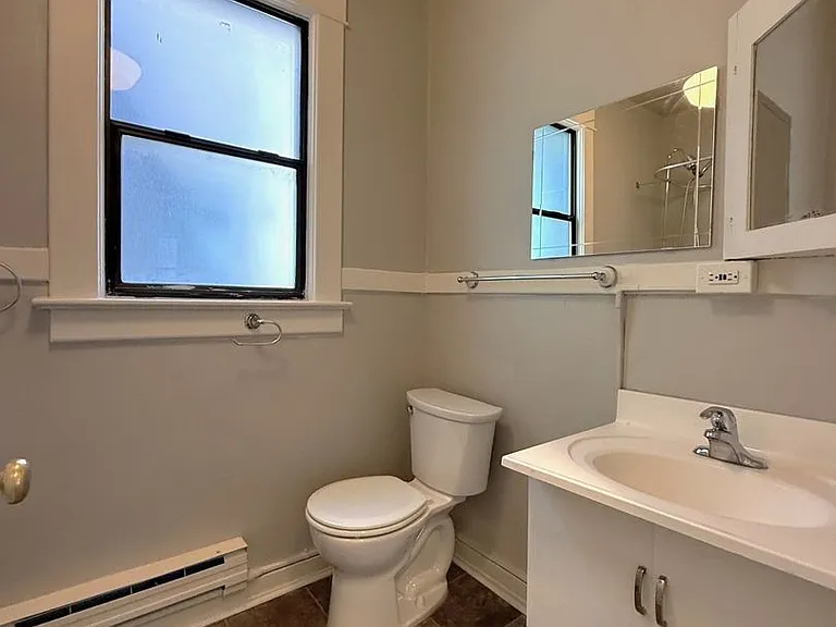 502 Minor Ave N — Photo 13