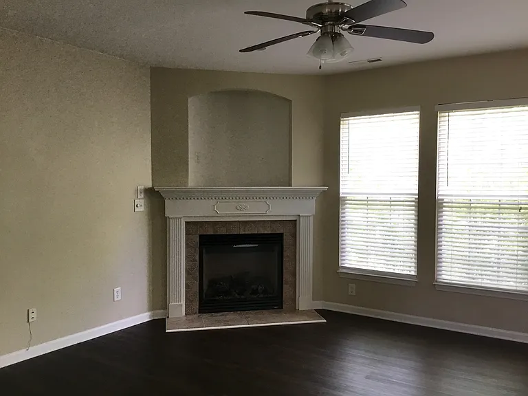 615 Upwey Ct — Photo 6
