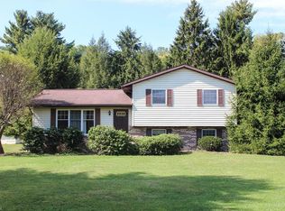 2694 Pleasant Valley Rd NE, New Philadelphia, OH 44663