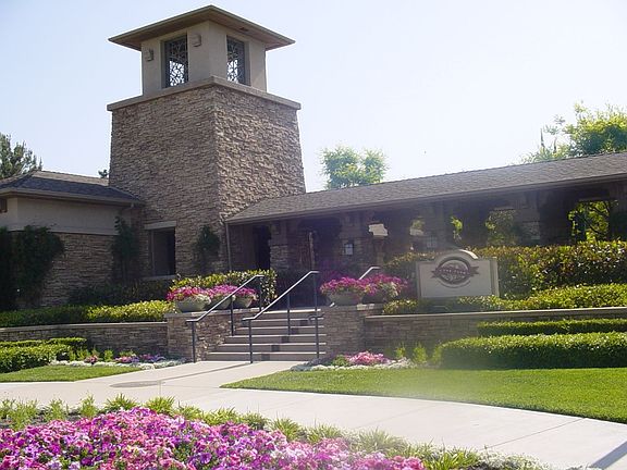 Stonecrest Village Club
