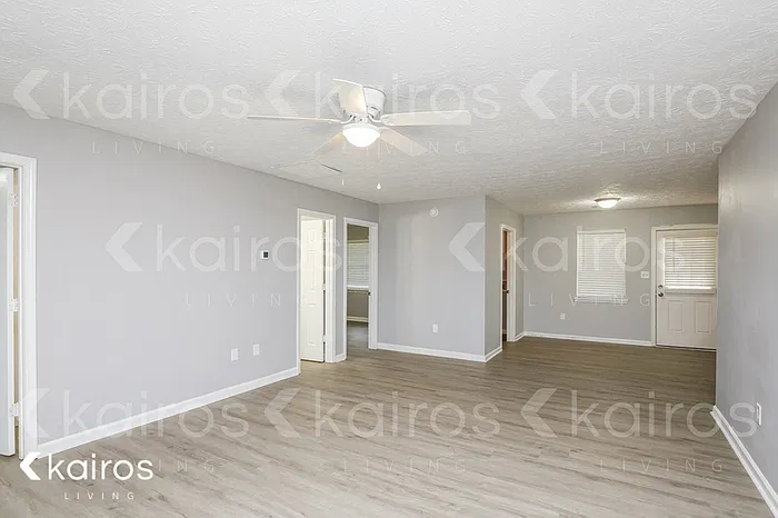 3 bed, 3.0 bath, 1281 sqft, $1,575 — Photo 4