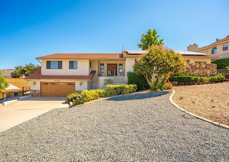 2nd image of 15735 Vista Vicente Dr