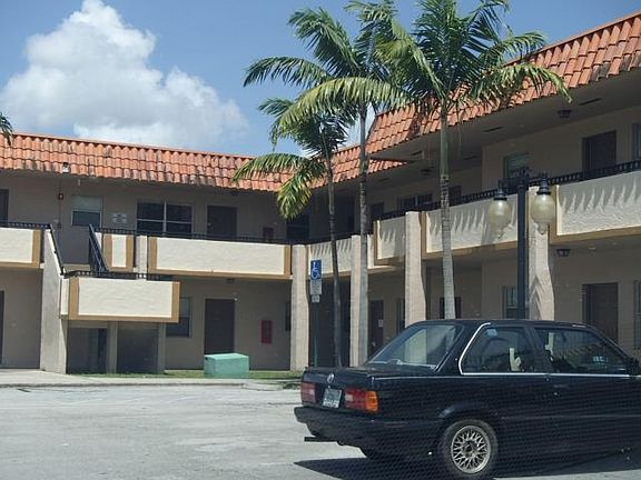 4th image of 400 NW 65th Ave APT 223