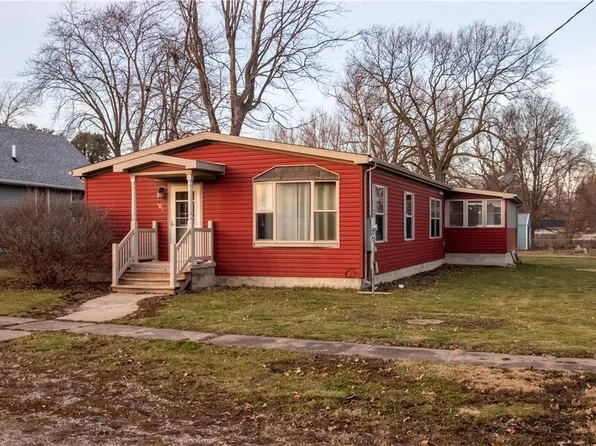 205 E Clark St, Sidell, IL 61876