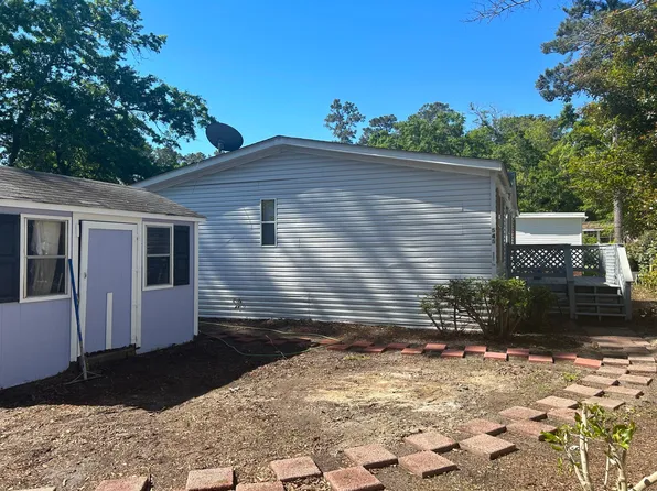 545 Cypress Ave, Murrells Inlet, SC 29576