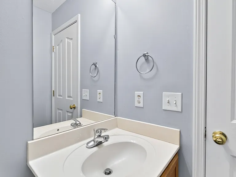 998 Tom Hailey Blvd — Photo 37
