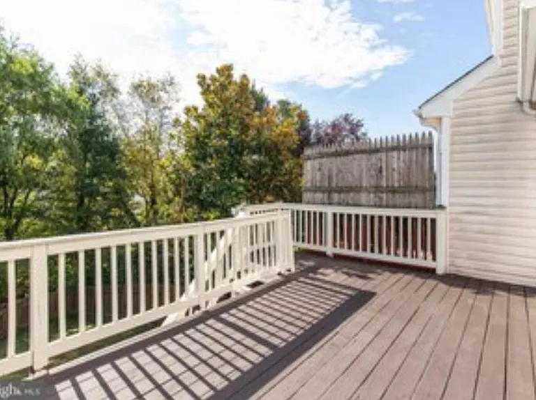 309 Rockmeade Dr — Photo 28