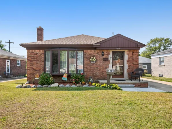 6981 Whitby St, Garden City, MI 48135