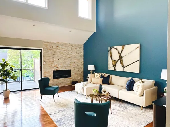 138 Montrose Ave Unit 35, Bryn Mawr, PA 19010