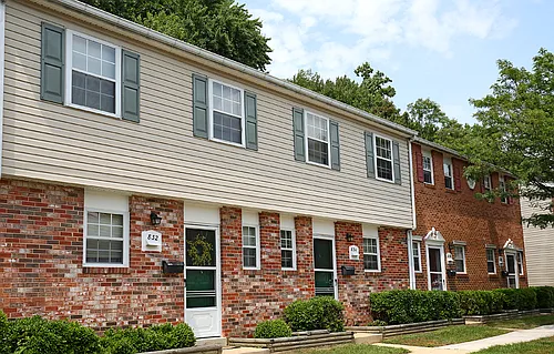 Seven Oaks Townhomes Photo 1