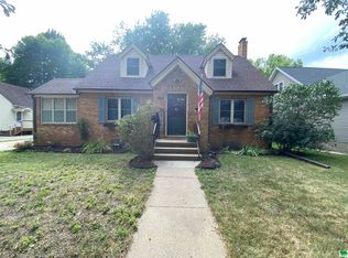 1208 13th St, Onawa, IA 51040