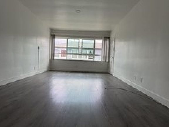5th image of 5654 Kester Ave #3