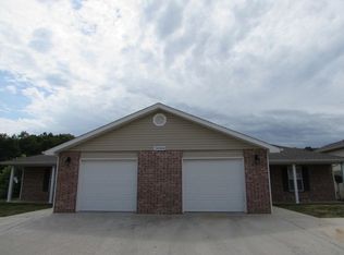 20981 Hartsburg Ln #B, Saint Robert, MO 65584
