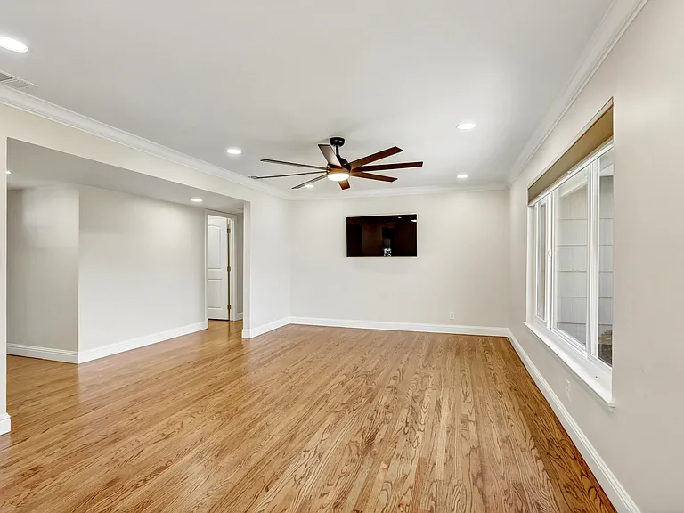 4521 Juno Way — Photo 7