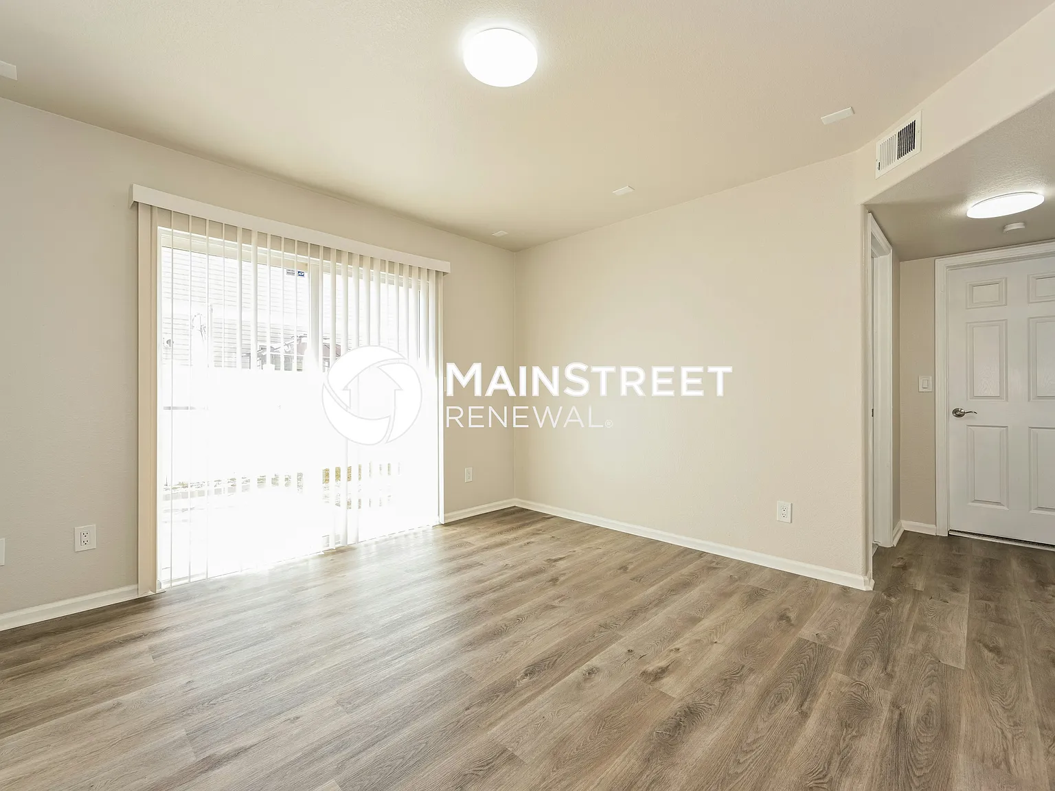 18654 E 46TH PL — Photo 2