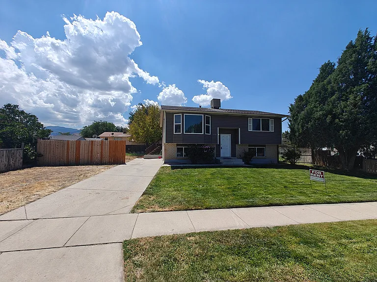 3718 S 8200 W — Photo 19