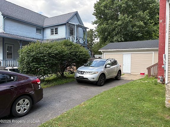 2nd image of 69 Woodlawn Ave