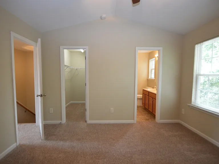 8026 River Watch Ln — Photo 23