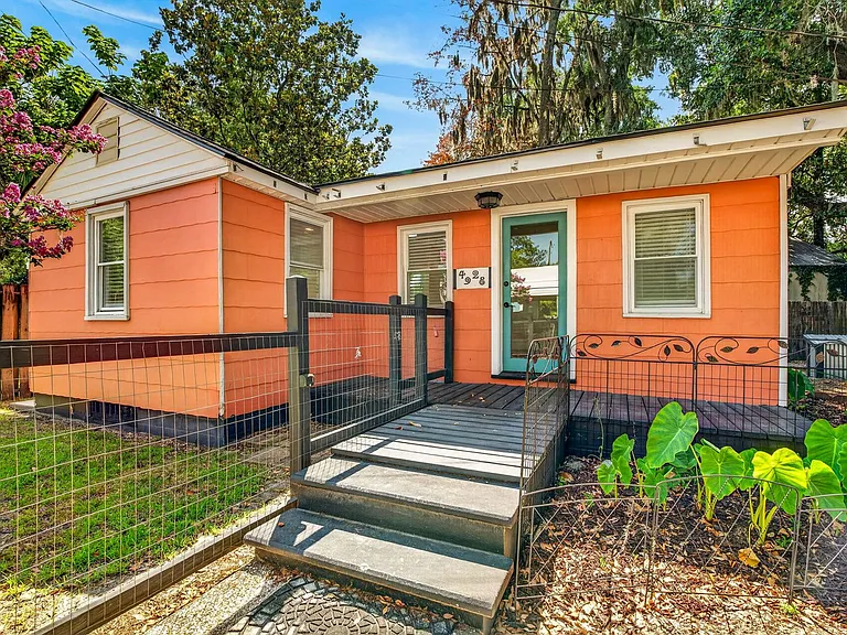 4928 Durant Ave — Photo 1