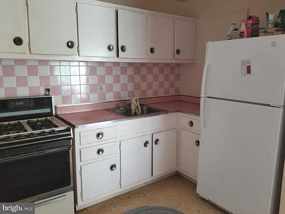 5th image of 7439 Little River Tpke APT 201