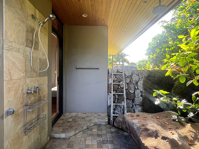 5792 Kahiliholo Rd #1 — Photo 10