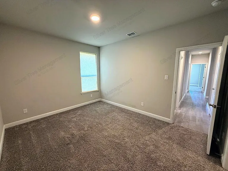 10921 Rockchapel Dr — Photo 32