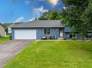 210 Gloria Ave, Green Isle, MN 55338