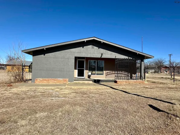 313 W Cleveland Ave, Electra, TX 76360