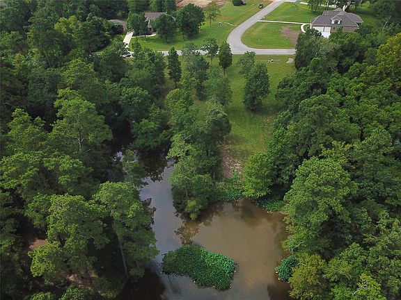 5th image of 1553 Emerald Lakes Dr