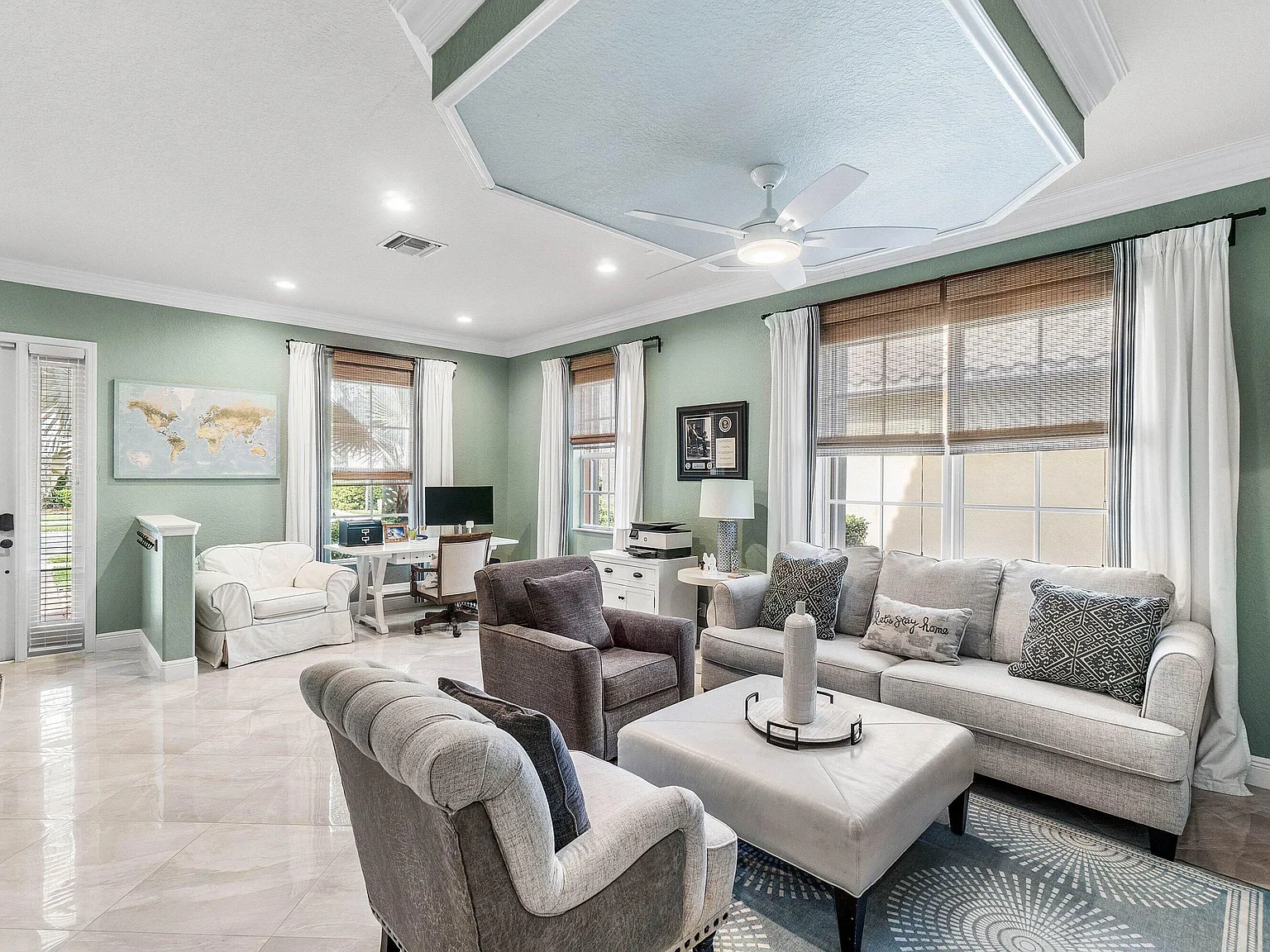 5 bed, 3.5 bath, 3039 sqft, $10,000 — Photo 4