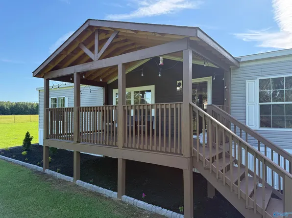 2136 County Road 214, Moulton, AL 35650