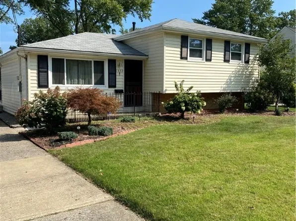 1322 W 44th St, Lorain, OH 44053